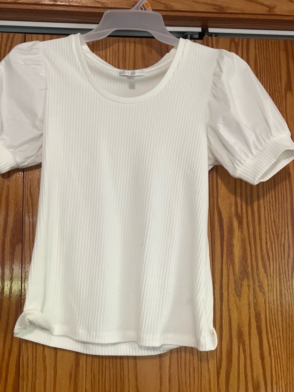 Design History White Ribbed Puff Sleeve Top